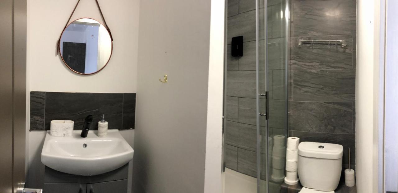 Blue House Bed & Breakfast Lincoln Bagian luar foto
